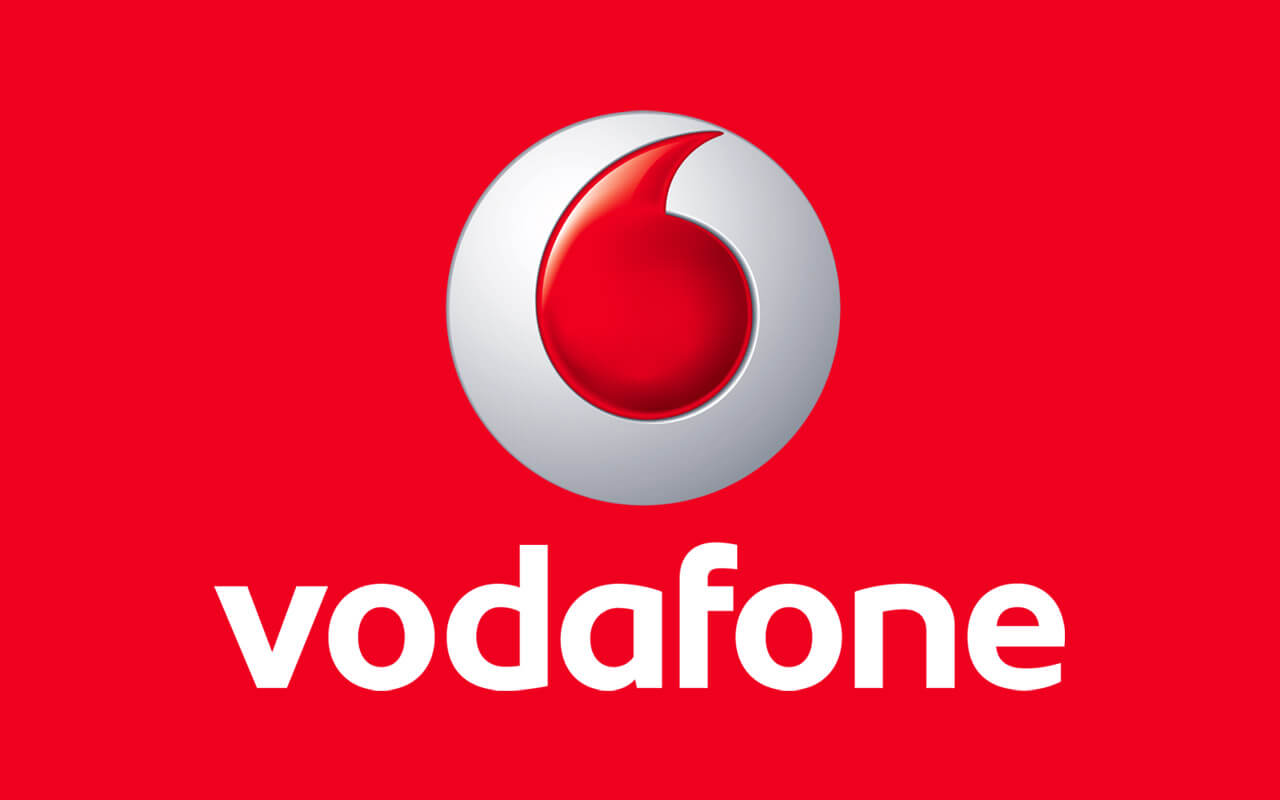 Vodafone lanseaza 3 modele noi de telefoane: Vodafone Smart E8, Smart N8 si Smart V8