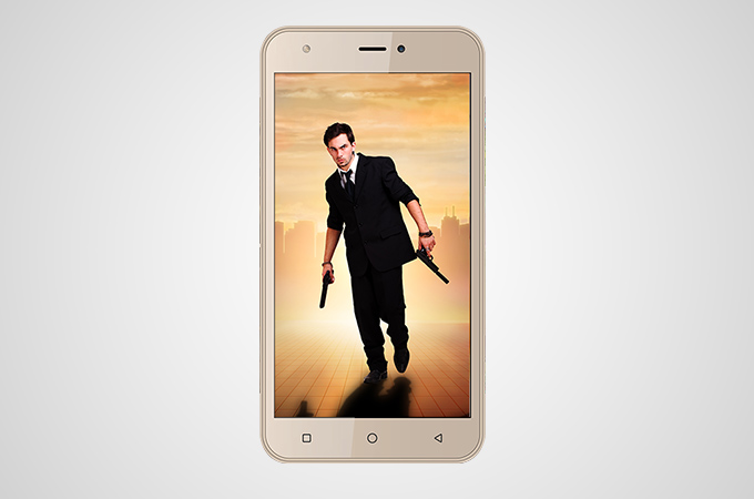 Intex Aqua Note smartphone 4G cu Android Nougat la un pret excelent