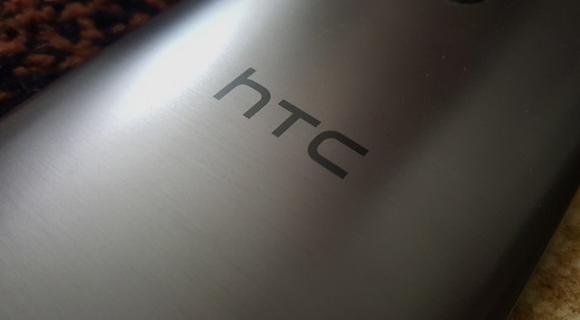 Cumpara Google divizia de telefoane mobile de la HTC?