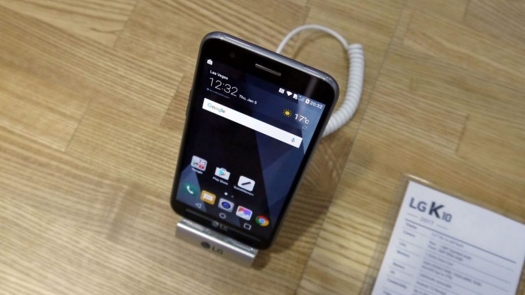 LG K10 2017 lansare, review si pret